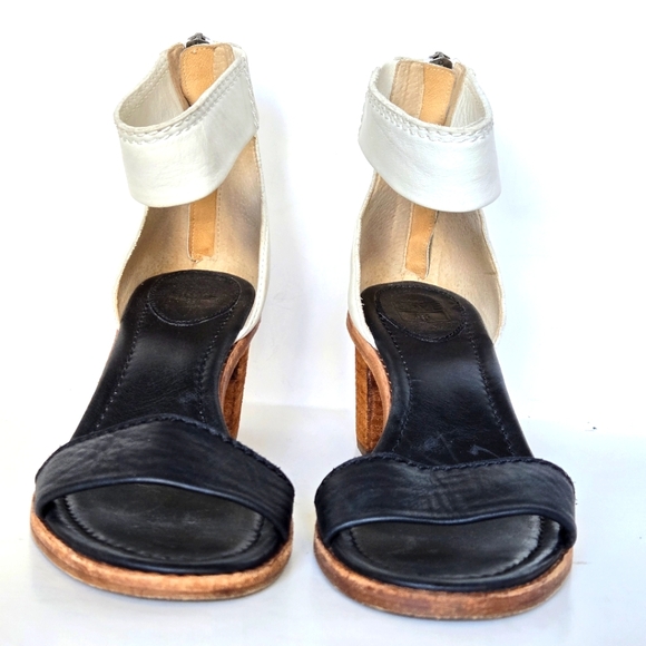 Frye Black and White Leather Sandals - Picture 4 of 7